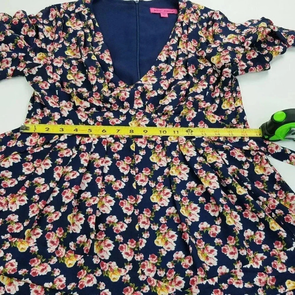 Betsy Johnson Size 6 Blue Pink Floral Ruffle Built in Belt/Tie Back Zip Romper - Picture 4 of 10
